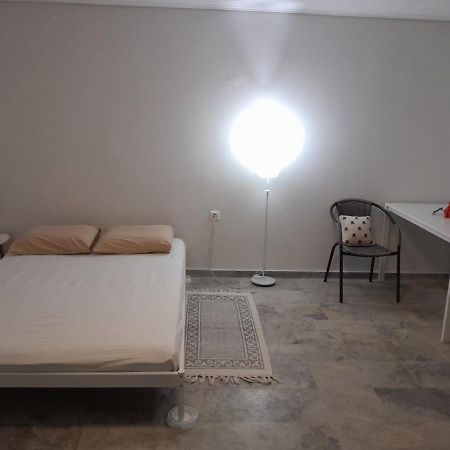 Cosy Guesthouse-Souterrain With Garden In City Center Corinth Dış mekan fotoğraf