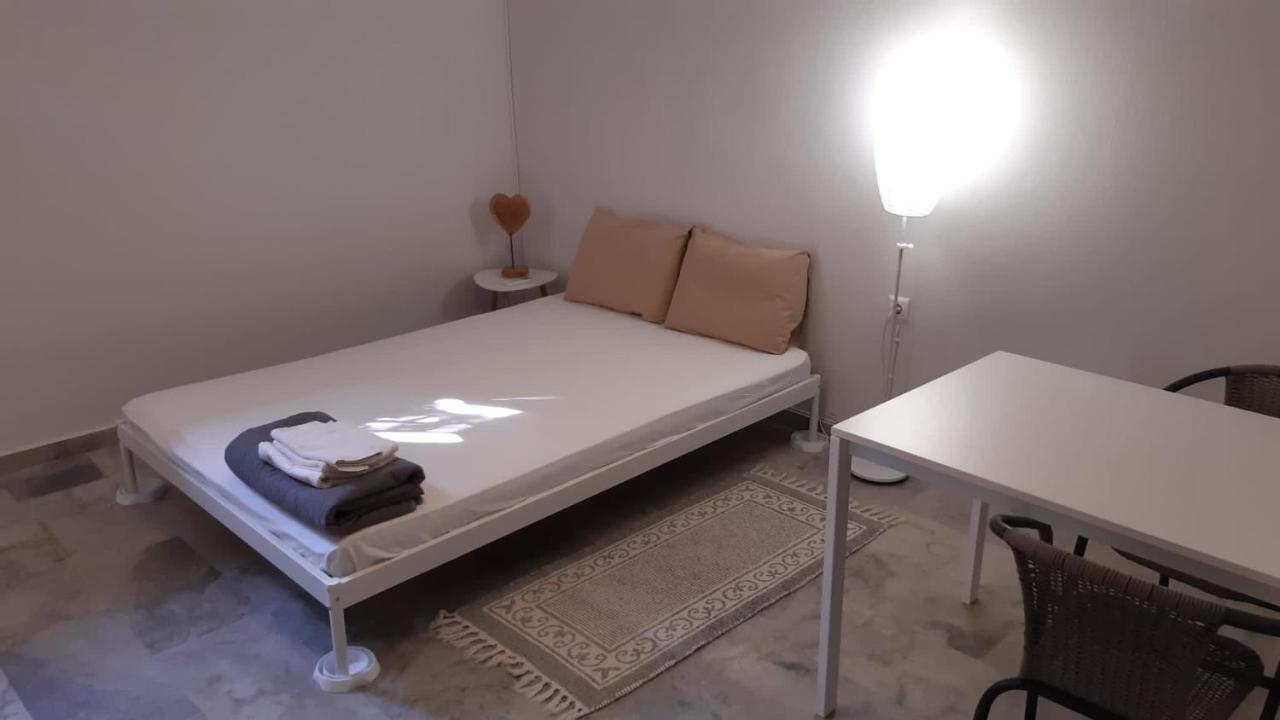 Cosy Guesthouse-Souterrain With Garden In City Center Corinth Dış mekan fotoğraf